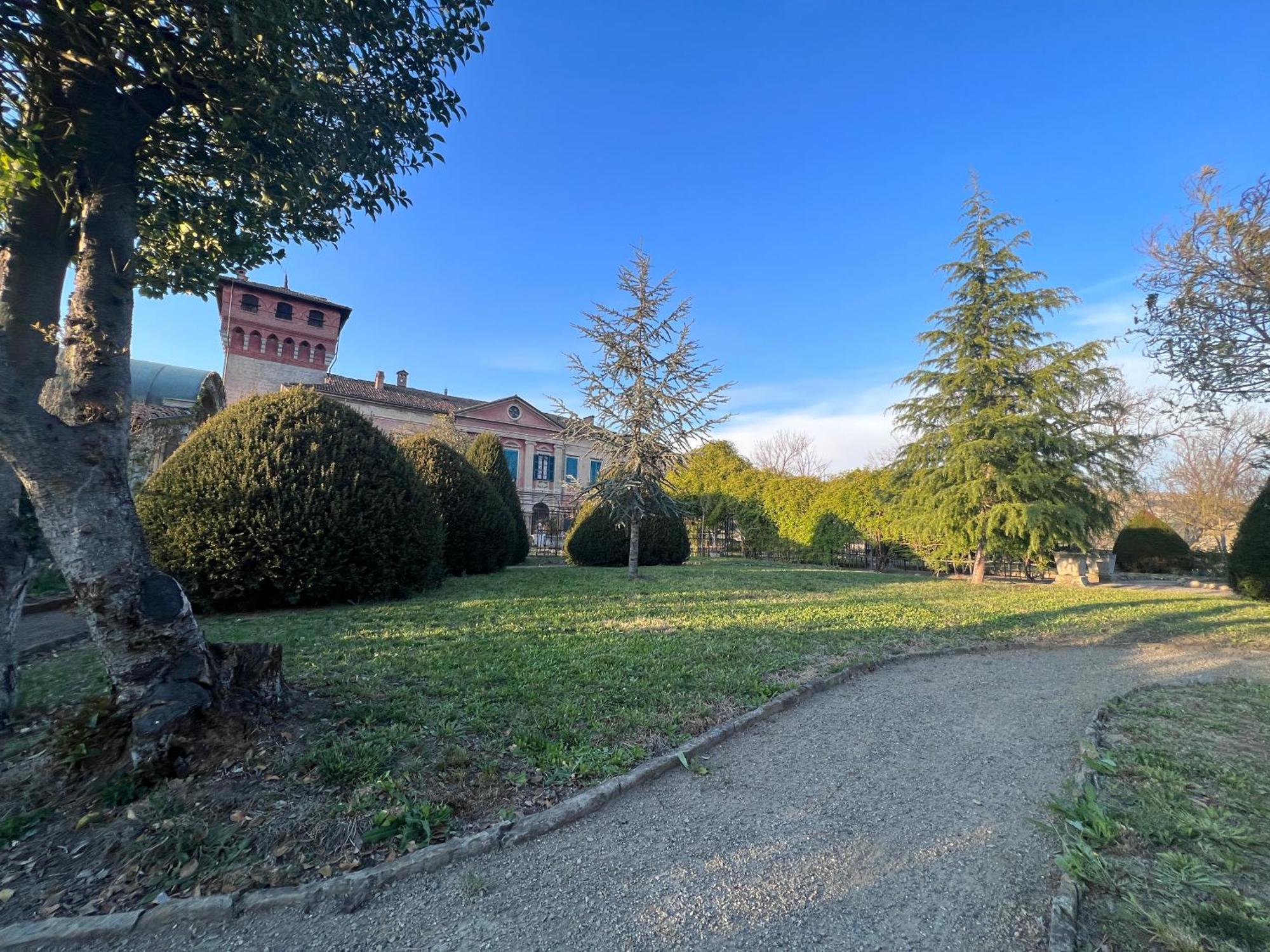 Готель Il Castello Di Bubbio Екстер'єр фото