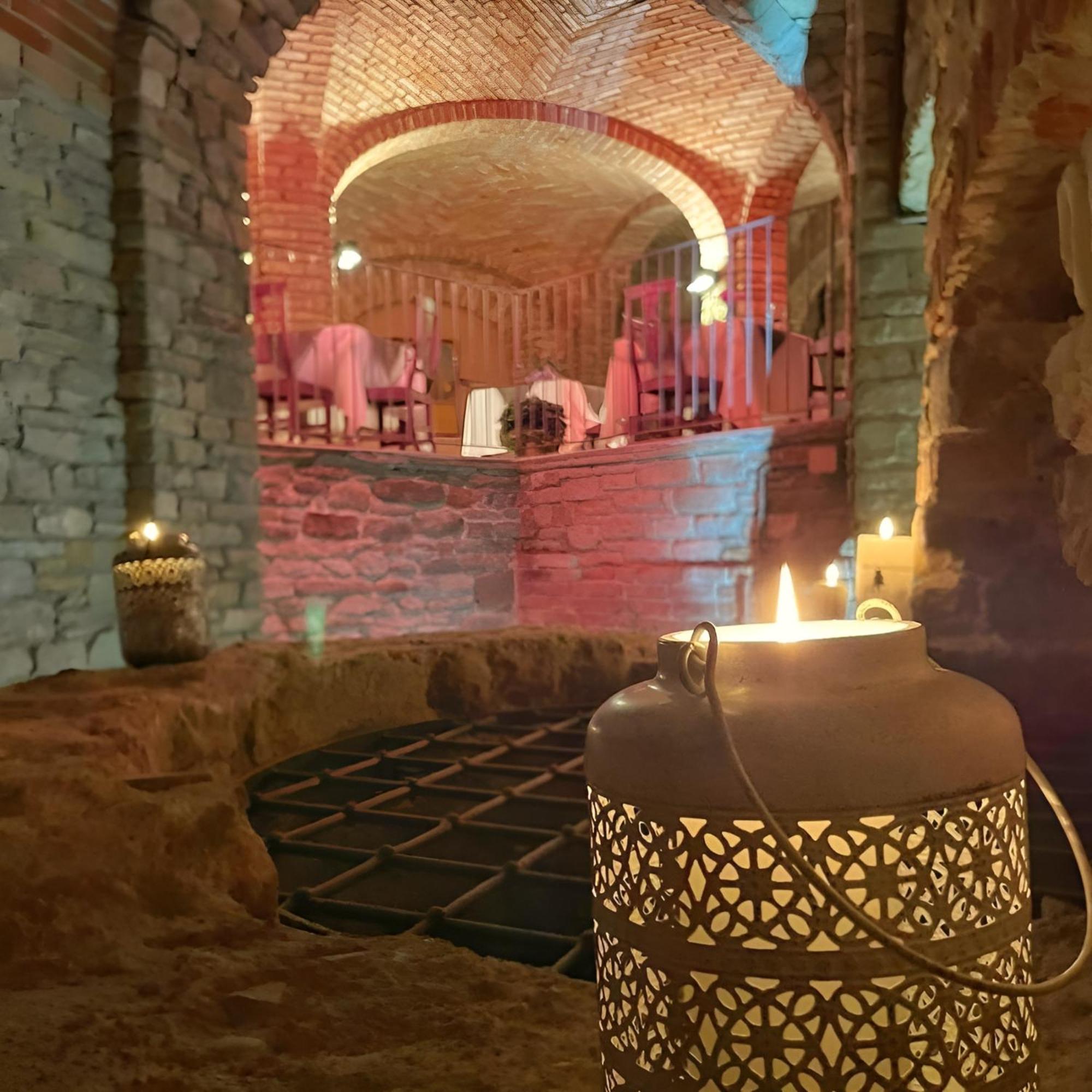 Готель Il Castello Di Bubbio Екстер'єр фото