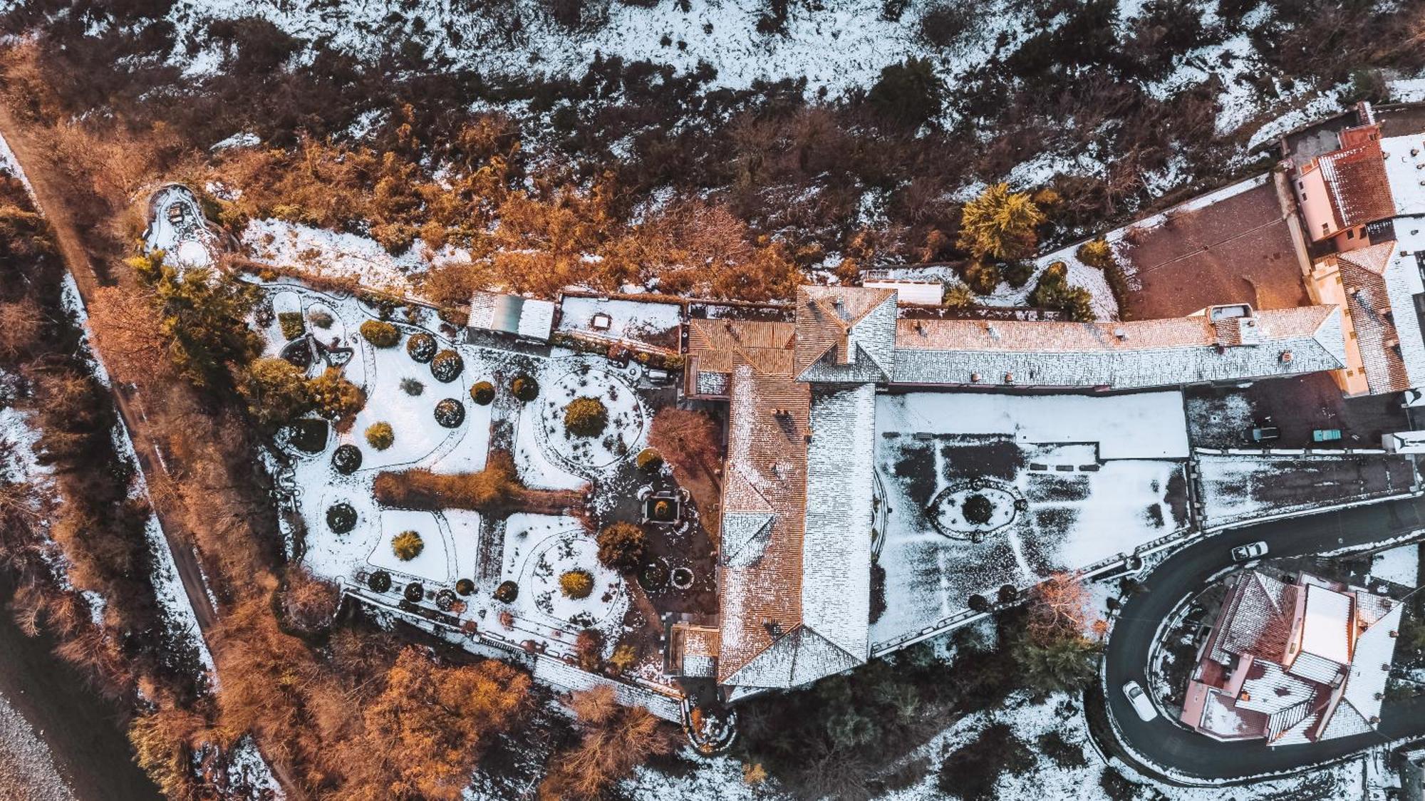 Готель Il Castello Di Bubbio Екстер'єр фото